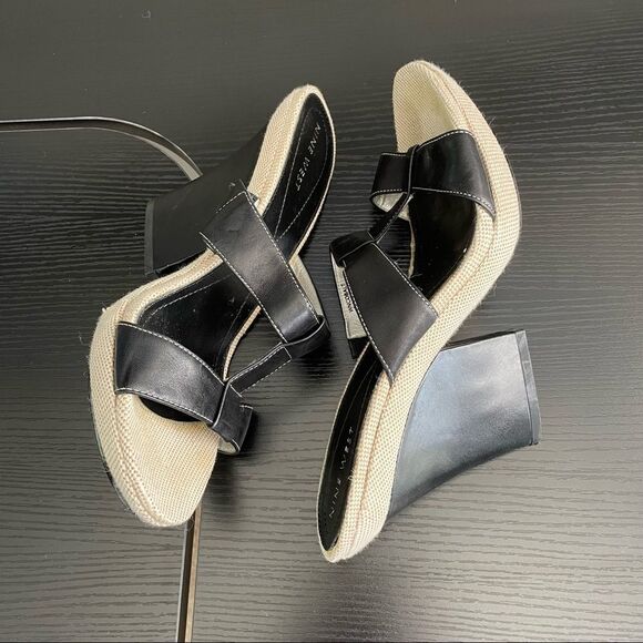 Nine West WNCOBALT Vintage Linen and Leather Upper Slide On Heeled Sandal, 10 - Picture 6 of 16